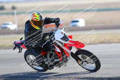 media/Feb-05-2023-Classic Track Day (Sun) [[c35aca4a42]]/Group 2/session 4 turn 4/